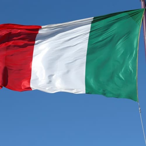 Кожен п’ятий іноземець в Італії не може скласти тесту з італійської для отримання довгострокового виду на проживання